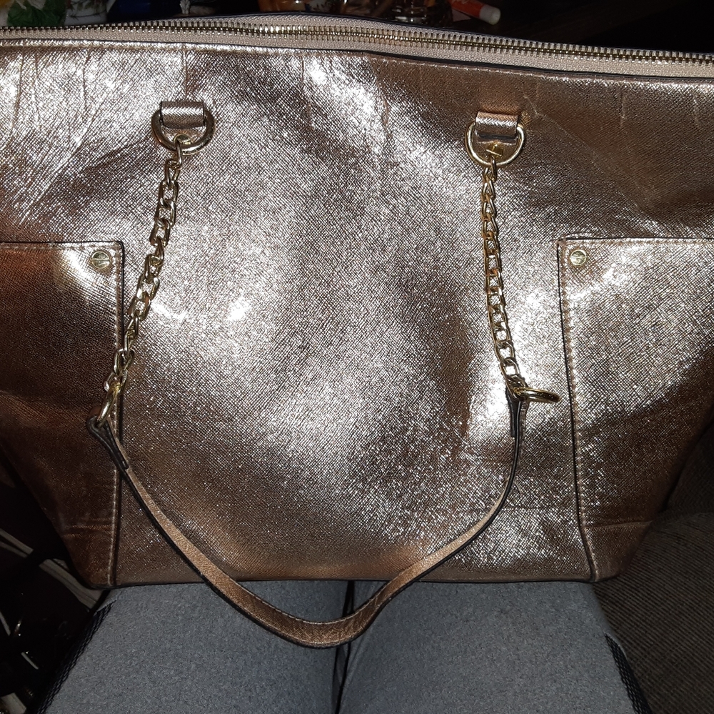 Purses - Picture 6 of 7